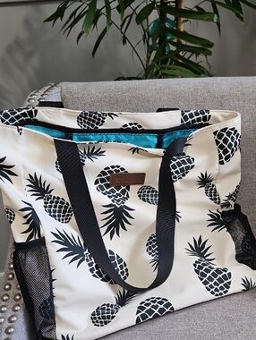 Cream And Silky Bright Blue Interior Pineapple Print Tote Bag